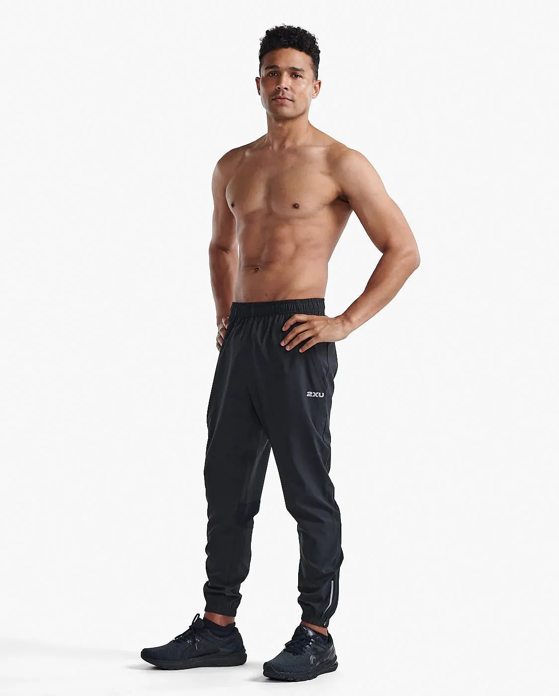 2XU Mens Aero Woven Jogger - Black/Silver