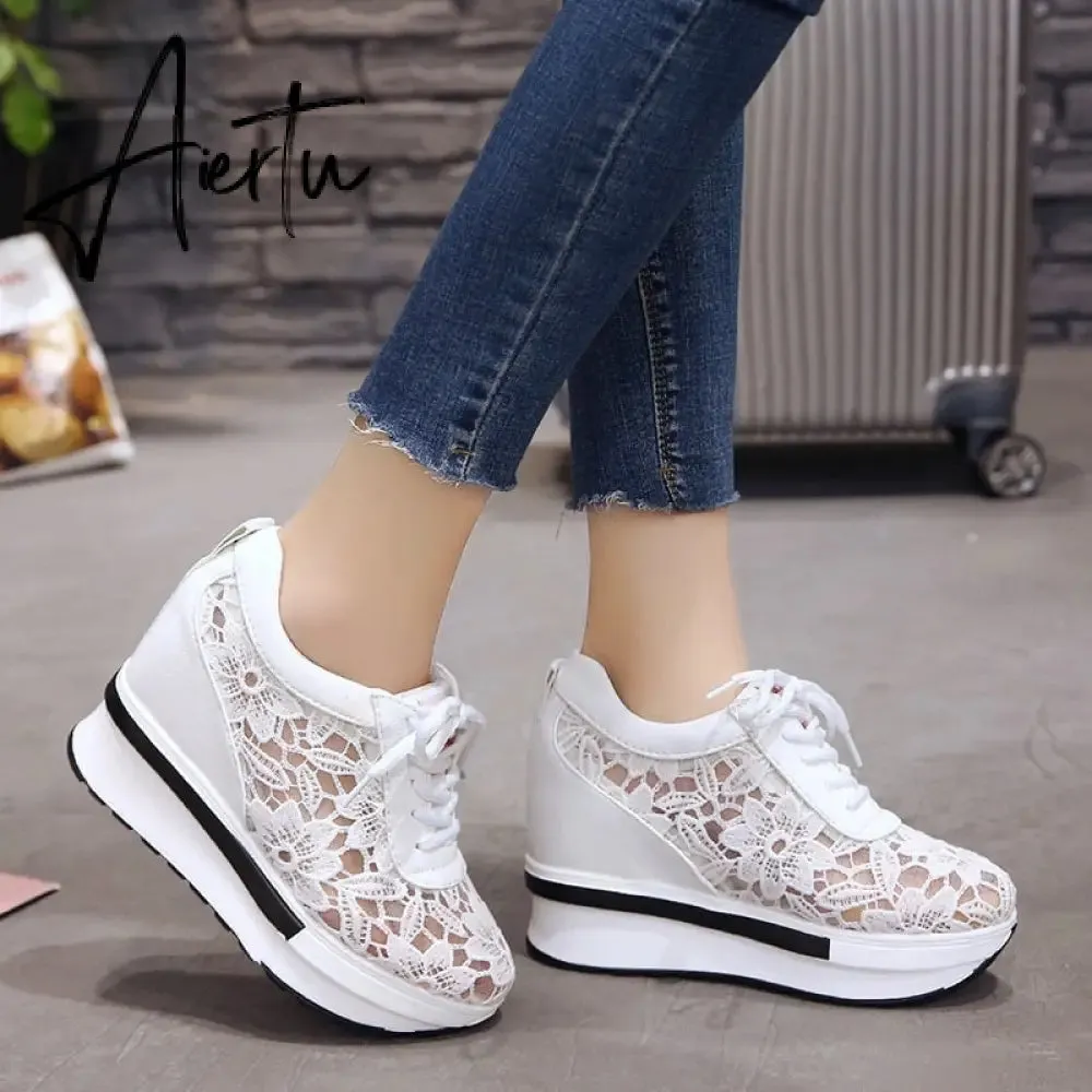 Hot Sales  Summer New Lace Breathable Sneakers Women Shoes Comfortable Casual Woman Platform Wedge Shoes