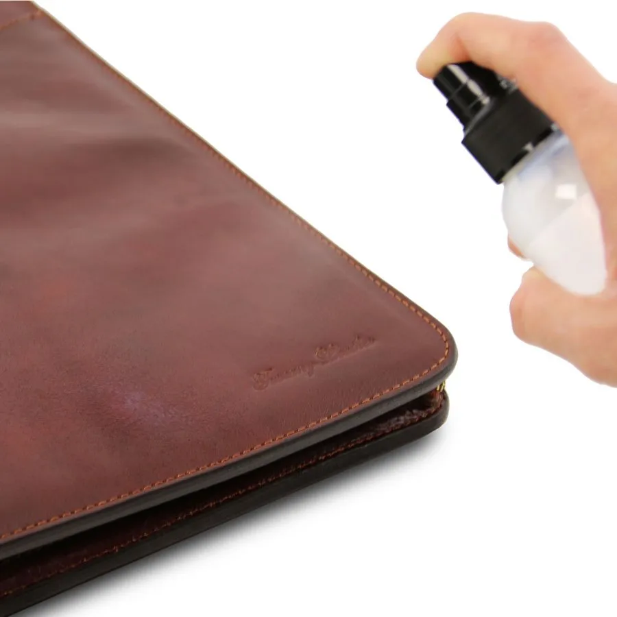 Leather Waterproofing Spray