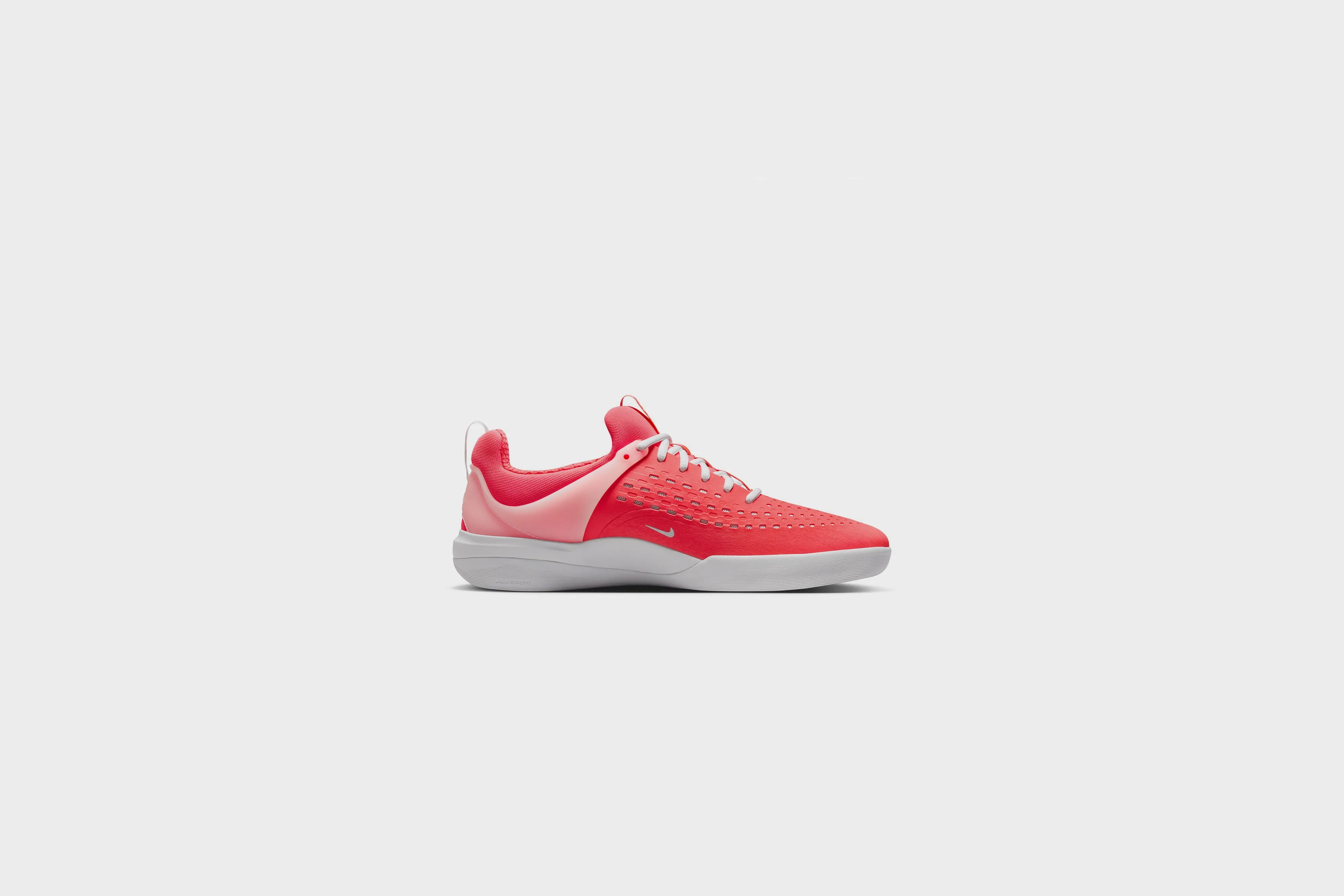 Nike SB Zoom Nyjah 3 (Hot Punch/White-Hot Punch)