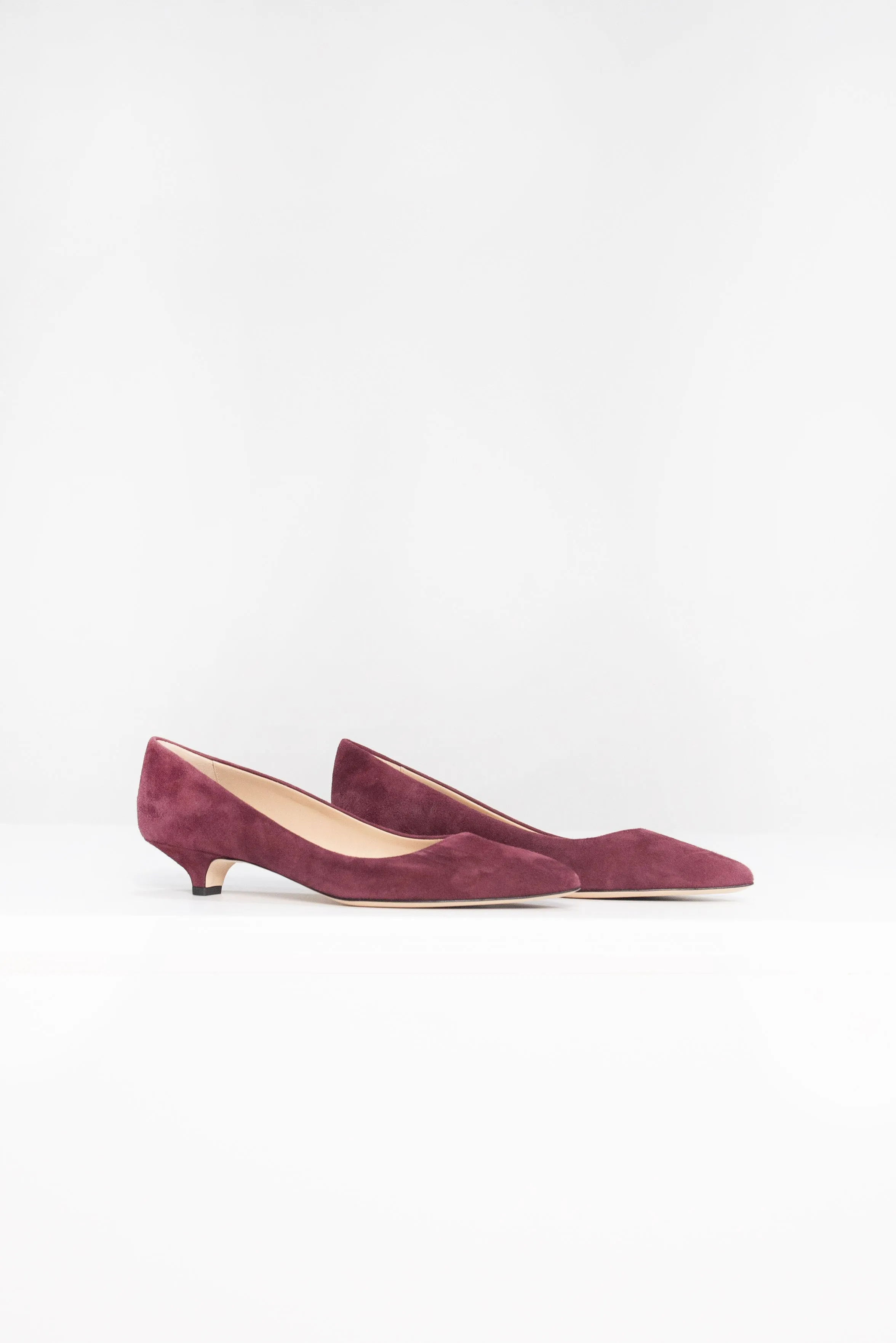 The Kitty Point, Maroon Suede