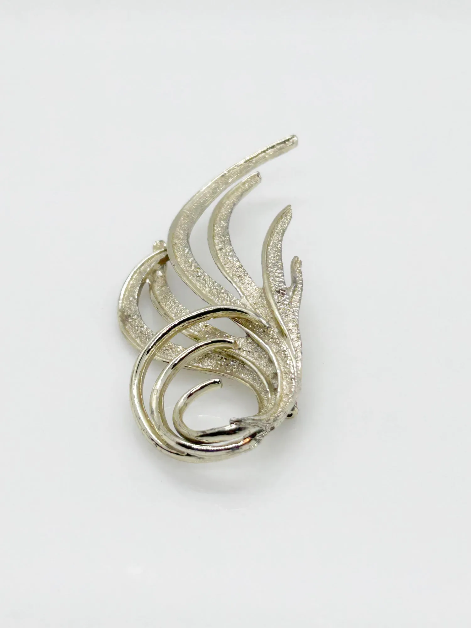 Vintage Gold Flowing Abstract Brooch